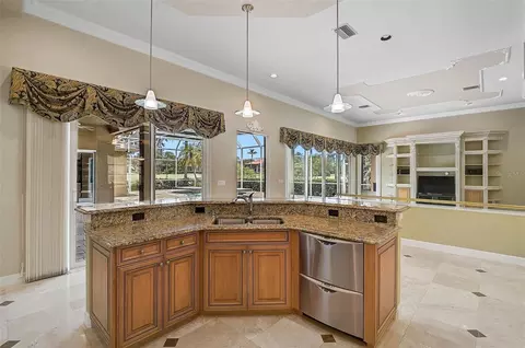 Kitchen - 852 Macewen Dr, Osprey, FL 34229 photo 2 of 4