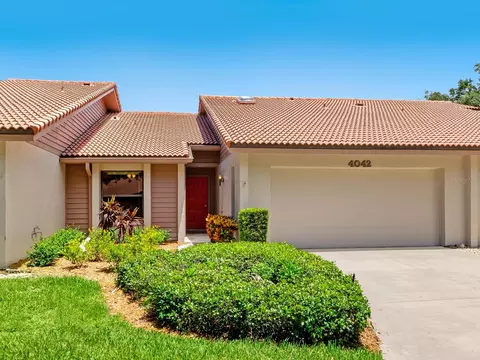 4042 Wilshire Cir E #151, Sarasota, FL 34238