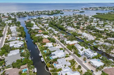 212 Oak Ave, Anna Maria, FL 34216