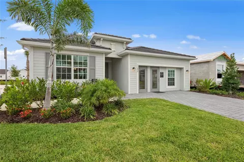 11490 Burgundy Dr, Venice, FL 34293