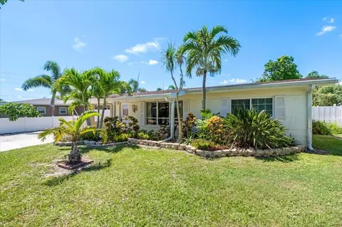 1738 Colleen St, Sarasota, FL 34231
