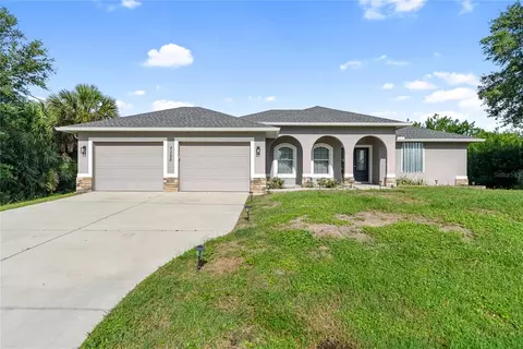 7125 Fancy St, Englewood, FL 34224