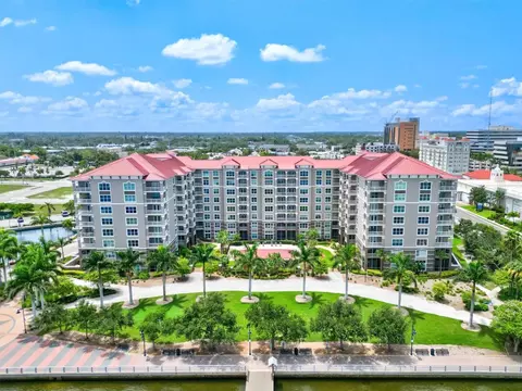 808 3rd Ave W #514, Bradenton, FL 34205