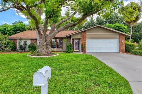 3799 Aster Dr, Sarasota, FL 34233