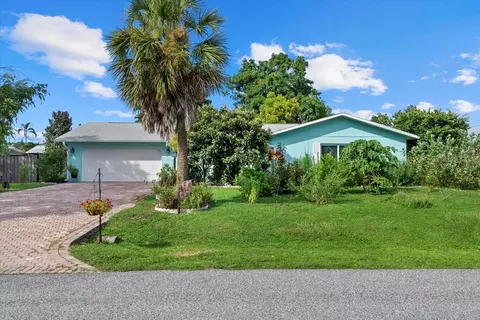 4928 Habana Dr, Sarasota, FL 34235