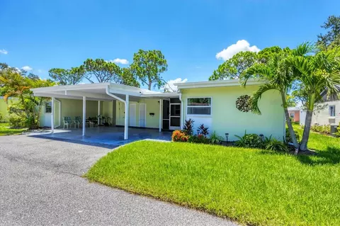 3522 Silver Pine Ct #90, Sarasota, FL 34231