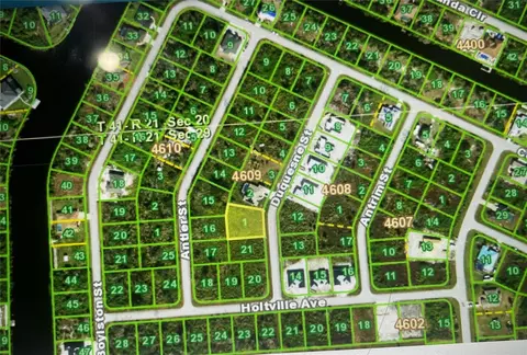 10039 Duquesne St, Port Charlotte, FL 33981