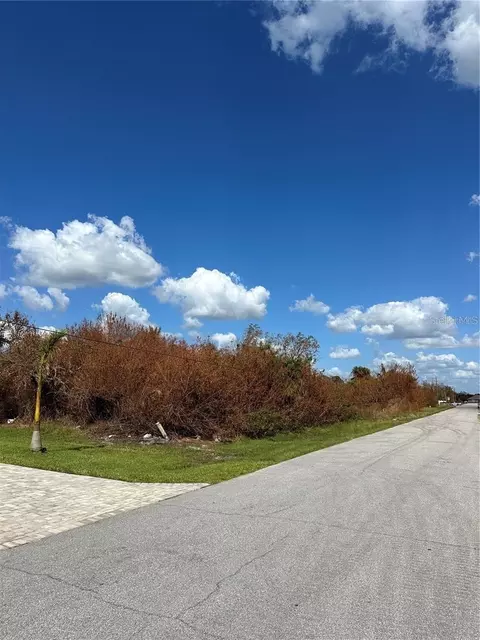 232 Spring Dr, Rotonda West, FL 33947