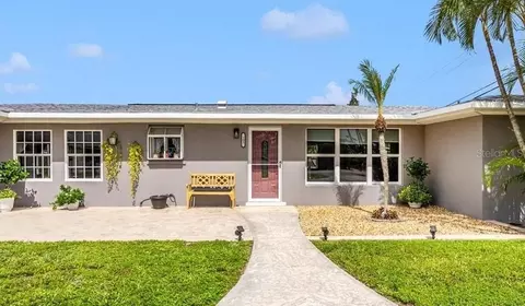 203 N Broadway St, Englewood, FL 34223