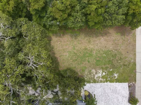 S Tuttle Avenue, Sarasota, FL 34237