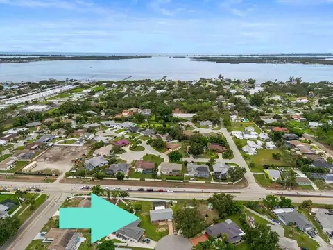 7411 17th Ave W, Bradenton, FL 34209