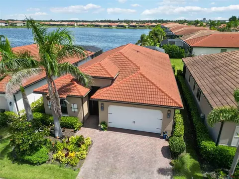 359 Toscavilla Blvd, Nokomis, FL 34275
