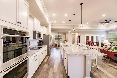 Kitchen - 1728 Twin Rivers Trl, Parrish, FL 34219 photo 1 of 5