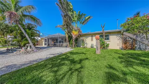 5302 Las Rosas, Sarasota, FL 34242