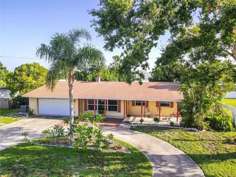 5318 7th Ave Dr W, Bradenton, FL 34209
