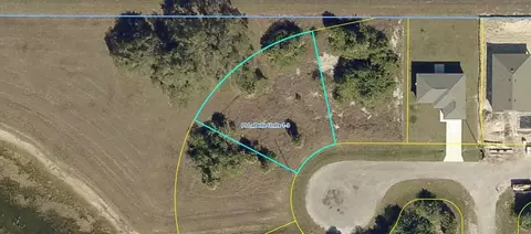 8037 Sherwood Cir, Labelle, FL 33935
