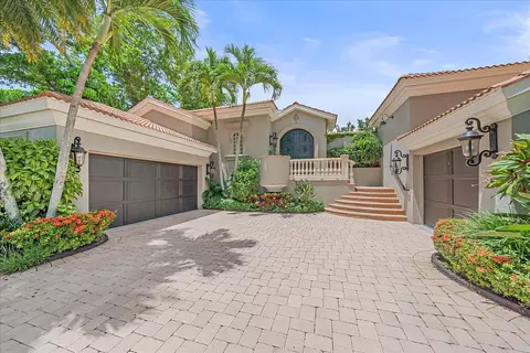 1547 Sandpiper Ln, Sarasota, FL 34239
