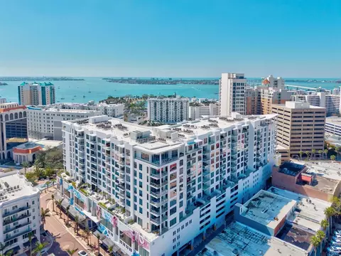 111 S Pineapple Ave #711, Sarasota, FL 34236