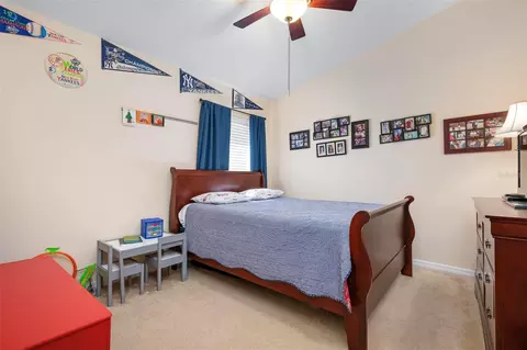 Bedroom - 6215 90th Avenue Cir E, Parrish, FL 34219 photo 1 of 10