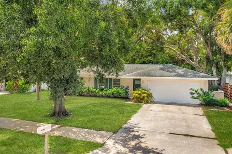 2450 Arlington St, Sarasota, FL 34239