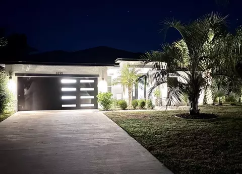 3690 Sunday Dr, Deltona, FL 32738