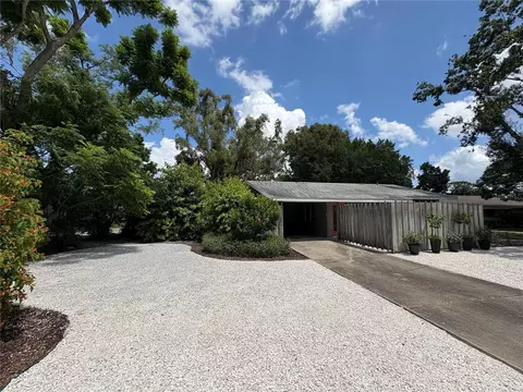 2303 Bougainvillea St, Sarasota, FL 34239