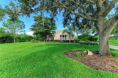 8022 Snowy Egret Pl, Lakewood Ranch, FL 34202