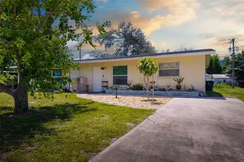 528 Briarwood Rd, Venice, FL 34293