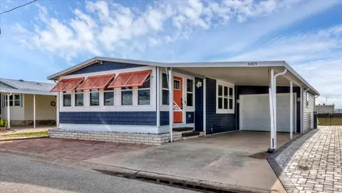 6819 Massachusetts St, Bradenton, FL 34207