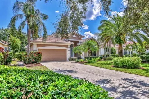 6935 Lennox Pl, University Park, FL 34201