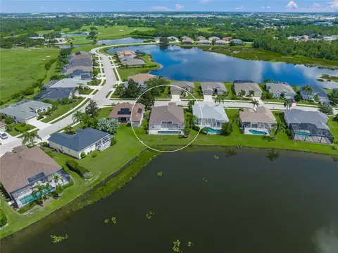 205 Londonderry Dr, Sarasota, FL 34240
