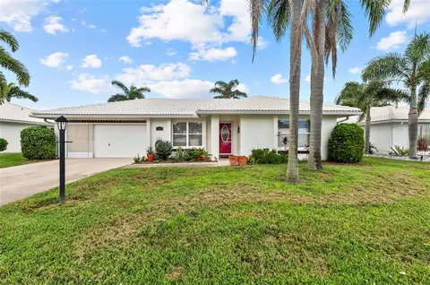 3994 Lakewood Ave, Bradenton, FL 34208