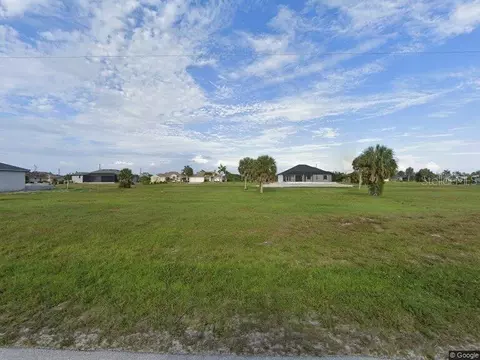197 Rotonda Blvd S, Rotonda West, FL 33947