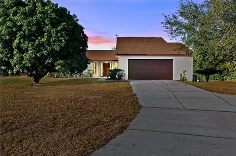 4004 Hidden River Ln, Sarasota, FL 34240
