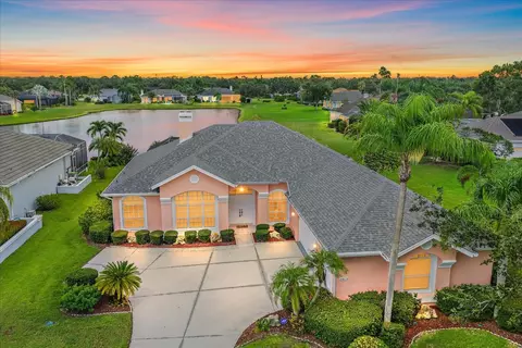 9819 Sweetwater Ave, Bradenton, FL 34202