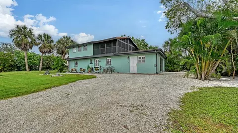 560 Cedar St, Longboat Key, FL 34228