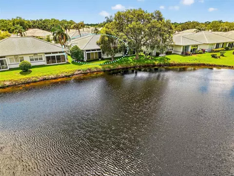 5633 E Long Common Ct #20, Sarasota, FL 34235