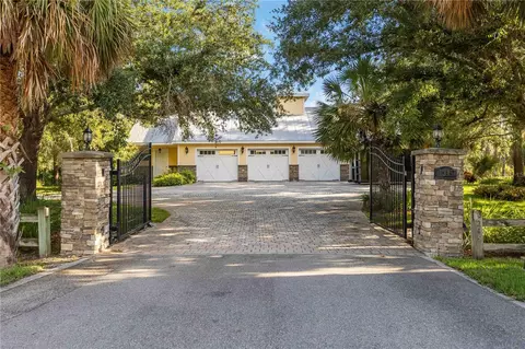 1245 Hanoverian Cir, Nokomis, FL 34275
