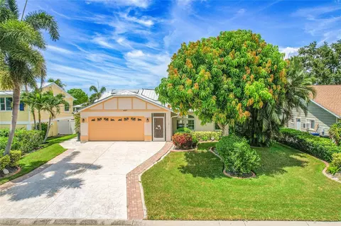 4307 3rd Ave NE, Bradenton, FL 34208