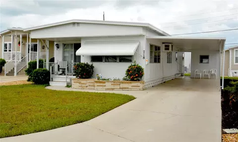 718 S Green Cir, Venice, FL 34285