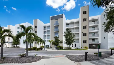 1709 N Tamiami Trl #525, Sarasota, FL 34234