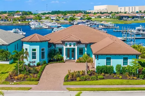 1902 4th St E, Palmetto, FL 34221