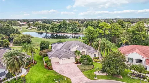 6901 Chickasaw Bayou Rd, Bradenton, FL 34203
