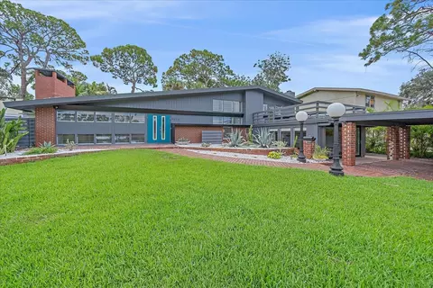4610 Cypress Way S, Saint Petersburg, FL 33705
