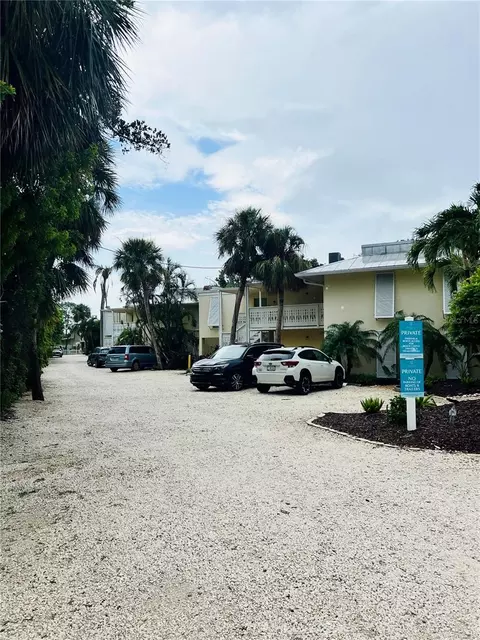 5310 Gulf Of Mexico Dr #18, Longboat Key, FL 34228