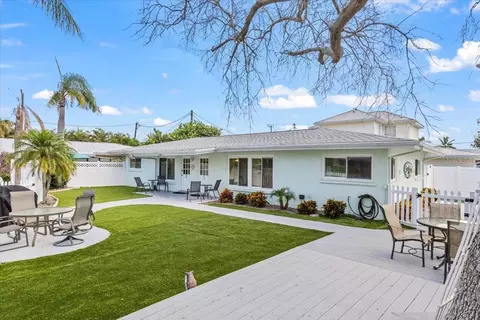 1141 Sun N Sea Dr, Sarasota, FL 34242