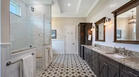Bath - 6910 211th St E, Bradenton, FL 34211 photo 5 of 11
