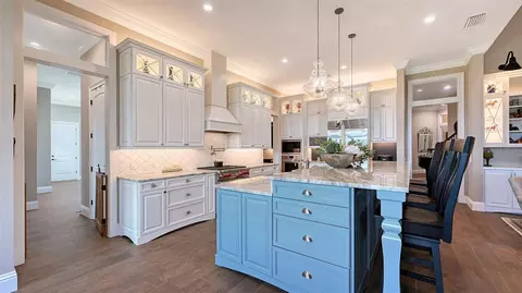 Kitchen - 6910 211th St E, Bradenton, FL 34211 photo 2 of 10