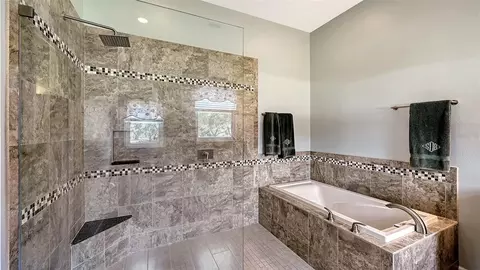 Bath - 6910 211th St E, Bradenton, FL 34211 photo 10 of 11