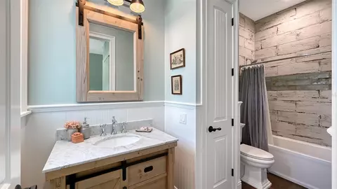 Bath - 6910 211th St E, Bradenton, FL 34211 photo 8 of 11